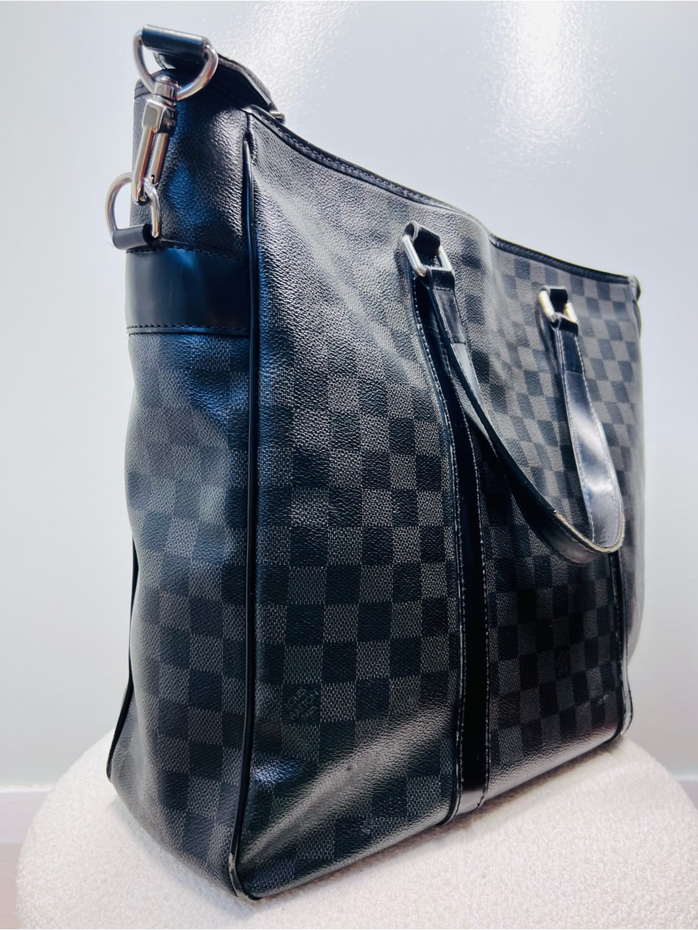 Authentic Louis Vuitton Tadao PM Damier Graphic Canvas Tote Bag Business Bag - Picture 7 of 16
